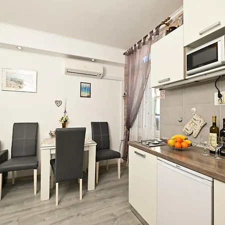 Posejdon & Neptun Apartment *