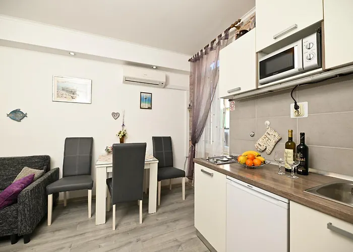 Posejdon & Neptun Lejlighed *