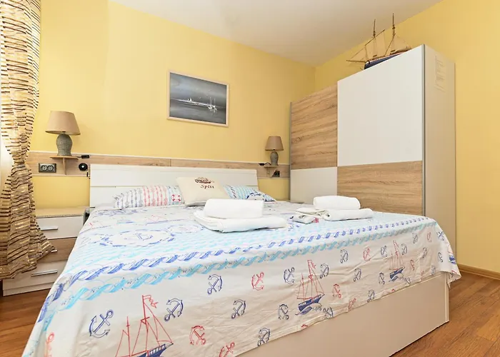 海神与海王星公寓